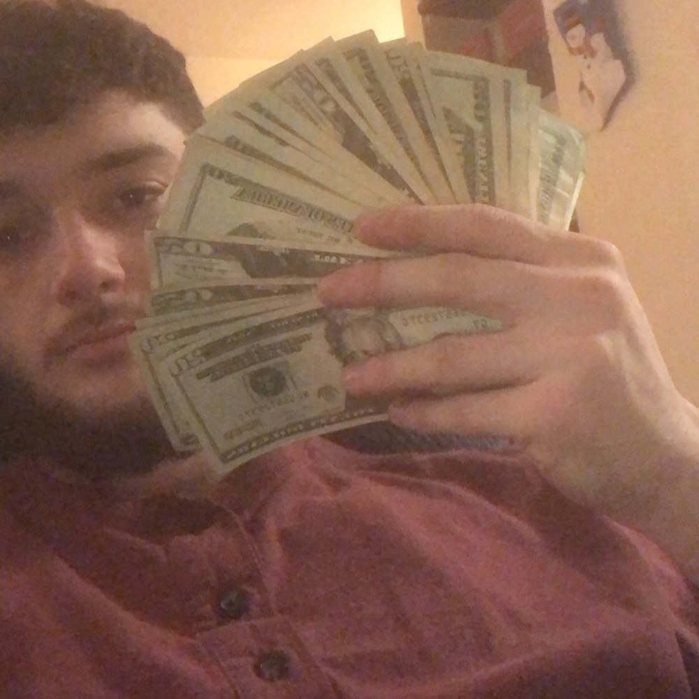 Meet your Posher, Charles